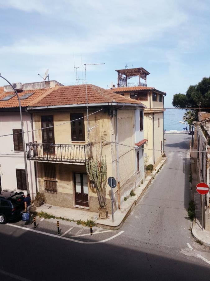 La Dea Del Mare Apartment Scilla Luaran gambar